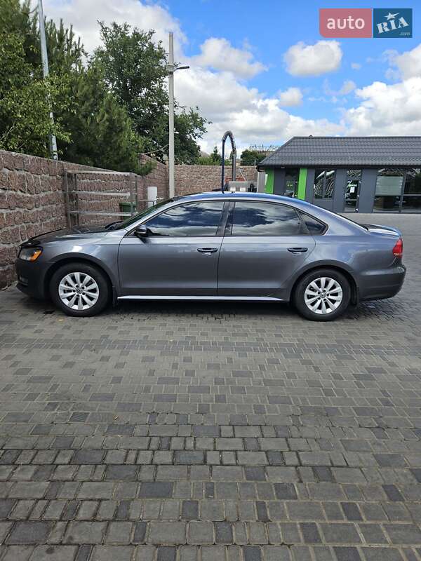 Volkswagen Passat 2013