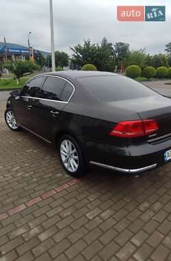 Седан Volkswagen Passat 2011 в Виноградове