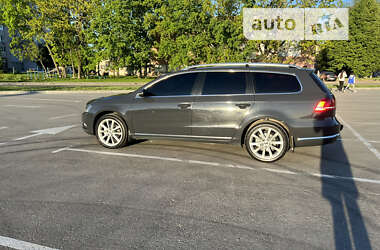 Універсал Volkswagen Passat 2012 в Кропивницькому