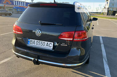 Універсал Volkswagen Passat 2012 в Кропивницькому