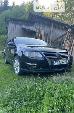 Седан Volkswagen Passat 2010 в Верховине