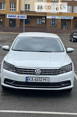 Седан Volkswagen Passat 2017 в Вишневому