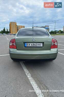 Седан Volkswagen Passat 2001 в Каменец-Подольском