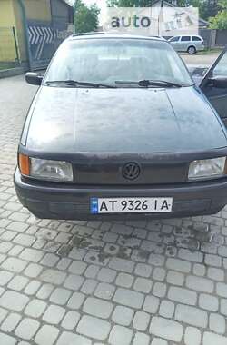 Седан Volkswagen Passat 1990 в Коломиї