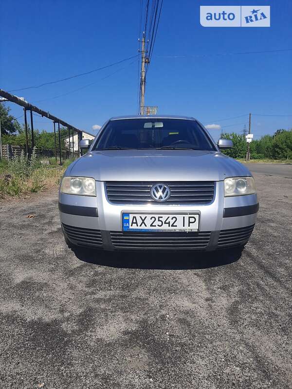 Седан Volkswagen Passat 2001 в Слобожанському