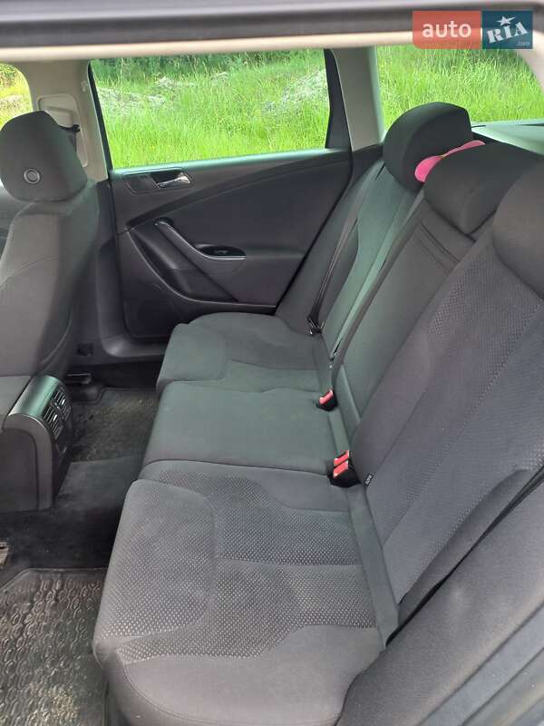 Универсал Volkswagen Passat 2007 в Киеве фото 5 Универсал Volkswagen Passat 2007 в Киеве