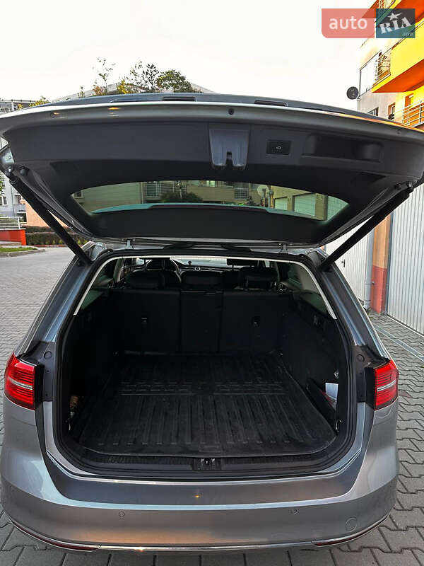 Универсал Volkswagen Passat 2018 в Львове