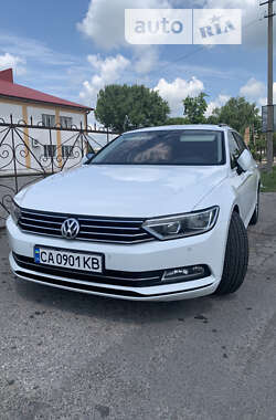 Універсал Volkswagen Passat 2016 в Києві