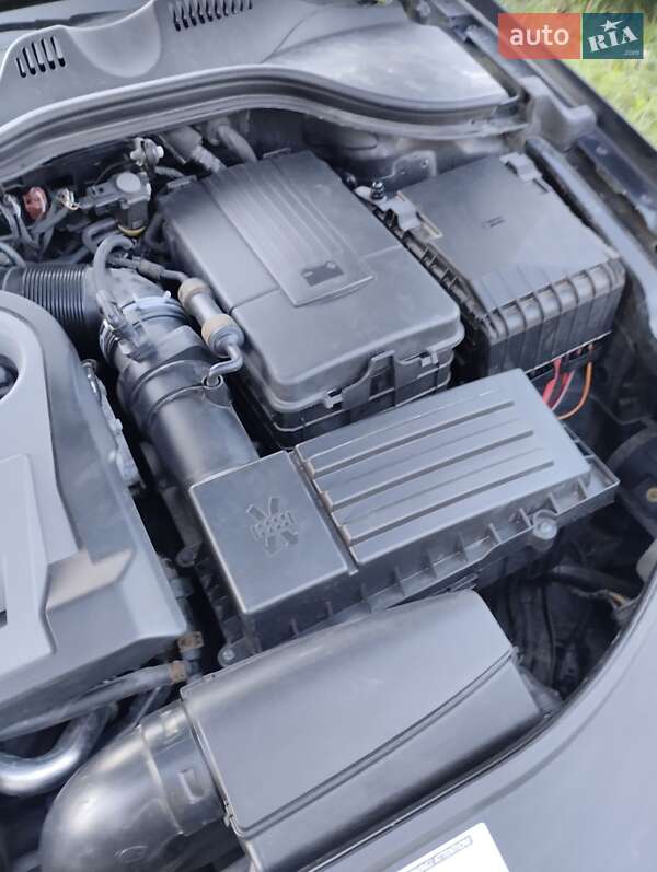 Универсал Volkswagen Passat 2014 в Звягеле