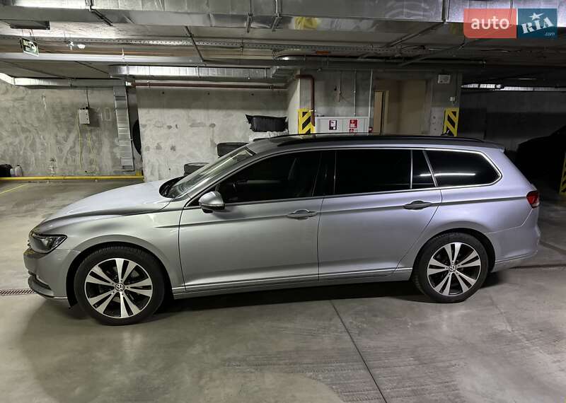 Универсал Volkswagen Passat 2018 в Киеве