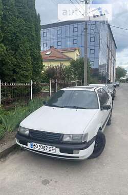 Седан Volkswagen Passat 1994 в Тернополі