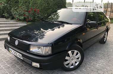 Седан Volkswagen Passat 1992 в Кременце