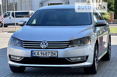 Седан Volkswagen Passat 2013 в Житомирі