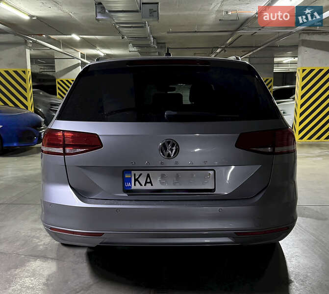 Универсал Volkswagen Passat 2018 в Киеве