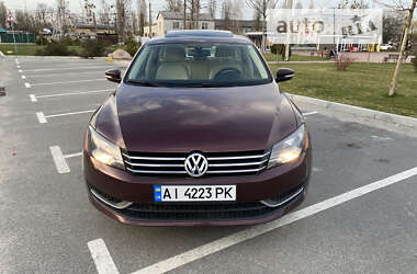 Седан Volkswagen Passat 2012 в Вышгороде