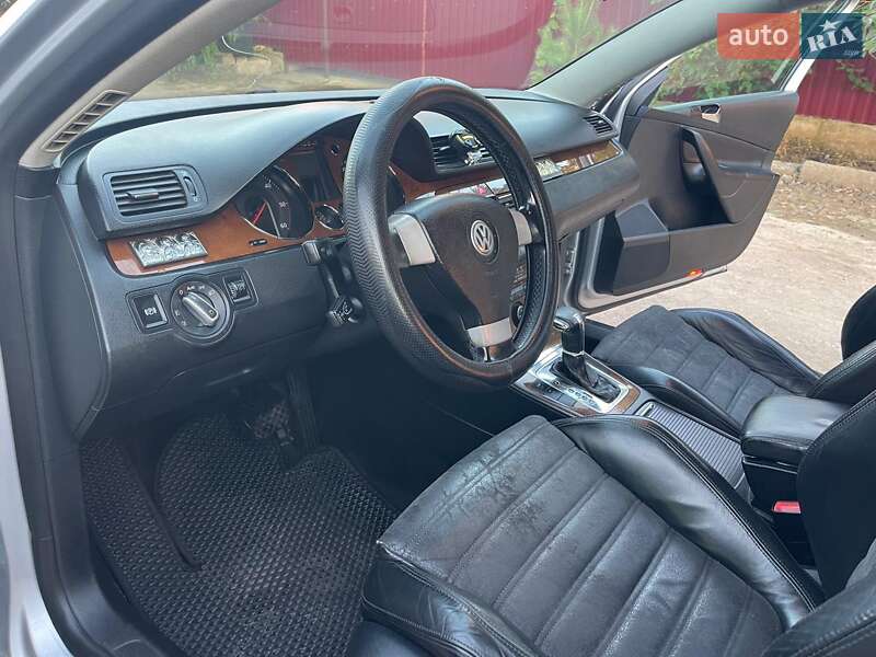 Седан Volkswagen Passat 2006 в Одессе