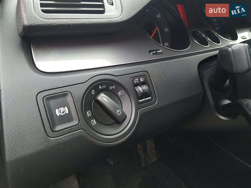 Универсал Volkswagen Passat 2008 в Рокитном фото 13 Универсал Volkswagen Passat 2008 в Рокитном