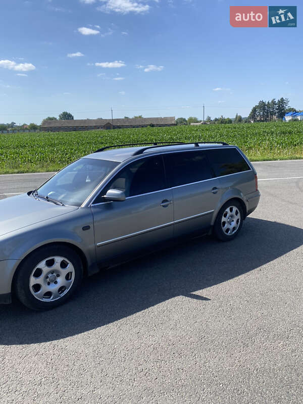 Універсал Volkswagen Passat 2002 в Ромнах