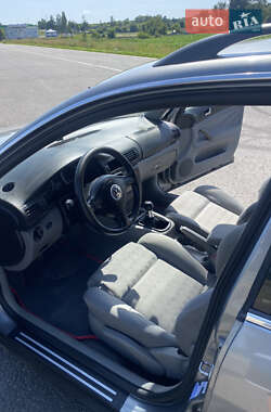 Универсал Volkswagen Passat 2002 в 
