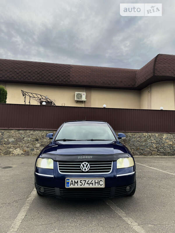 Седан Volkswagen Passat 2004 в Шепетовке