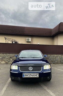 Седан Volkswagen Passat 2004 в Шепетовке