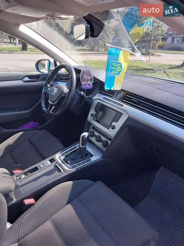 Универсал Volkswagen Passat 2016 в Кривом Роге