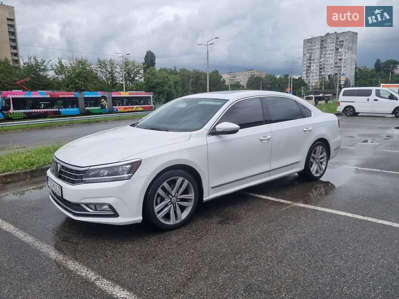 Седан Volkswagen Passat 2016 в Києві фото 2 Седан Volkswagen Passat 2016 в Києві