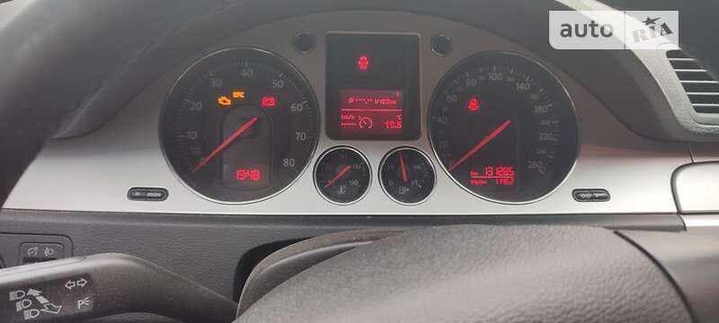 Универсал Volkswagen Passat 2008 в Киеве