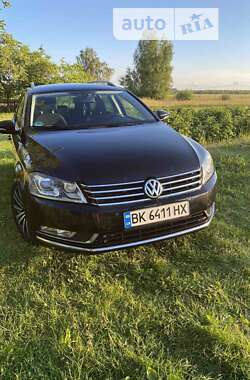 Volkswagen Passat 2011