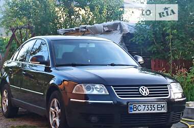 Седан Volkswagen Passat 2004 в Львове
