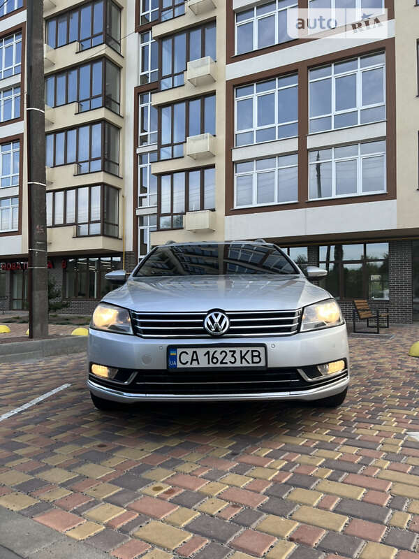 Універсал Volkswagen Passat 2011 в Умані