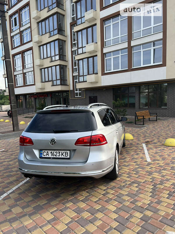 Універсал Volkswagen Passat 2011 в Умані
