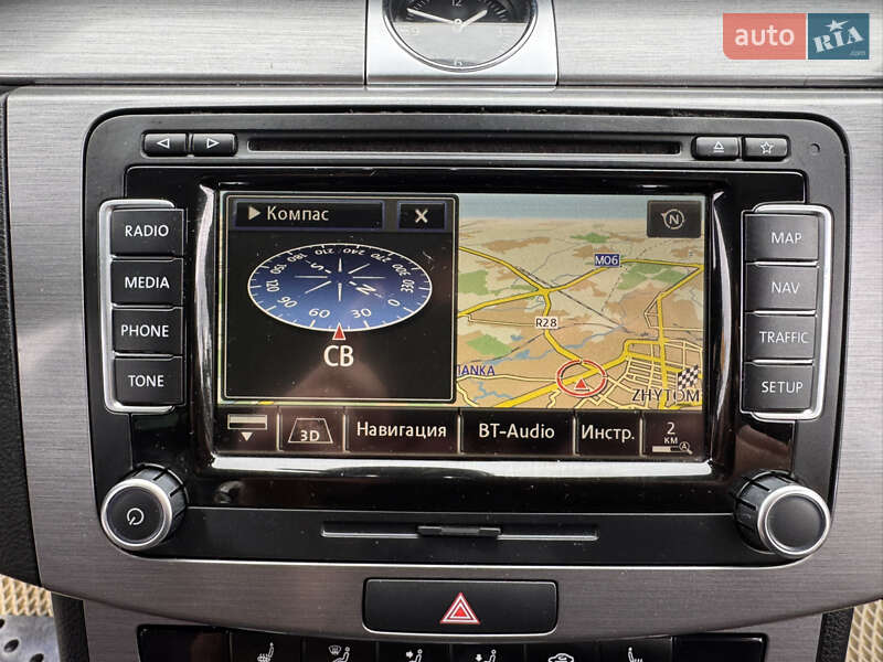 Универсал Volkswagen Passat 2014 в Житомире