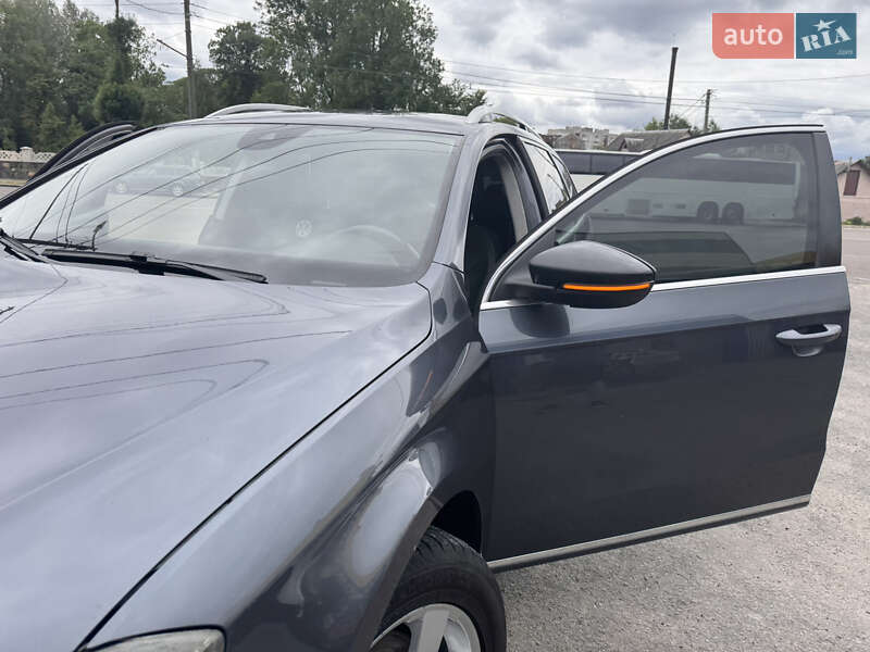 Универсал Volkswagen Passat 2014 в Житомире