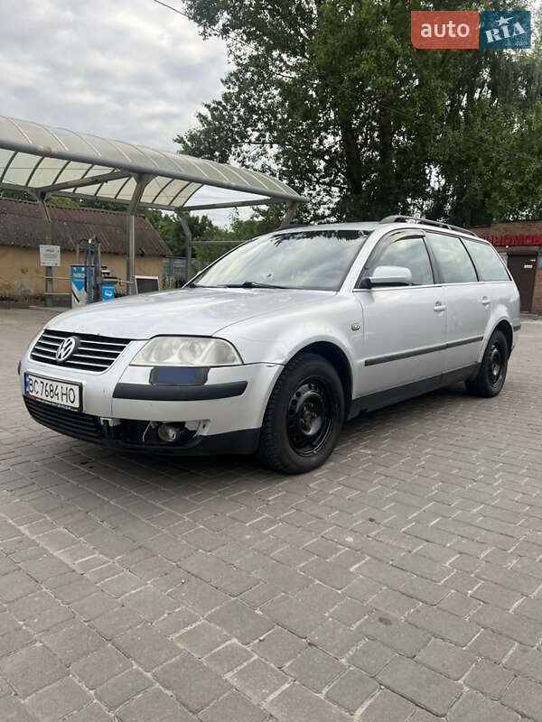 Універсал Volkswagen Passat 2001 в Львові