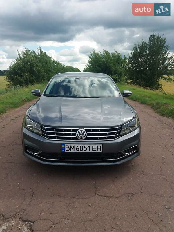 Седан Volkswagen Passat 2016 в 