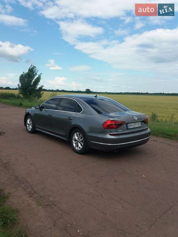 Седан Volkswagen Passat 2016 в Сумах