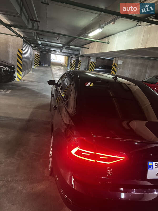 Седан Volkswagen Passat 2018 в Одессе
