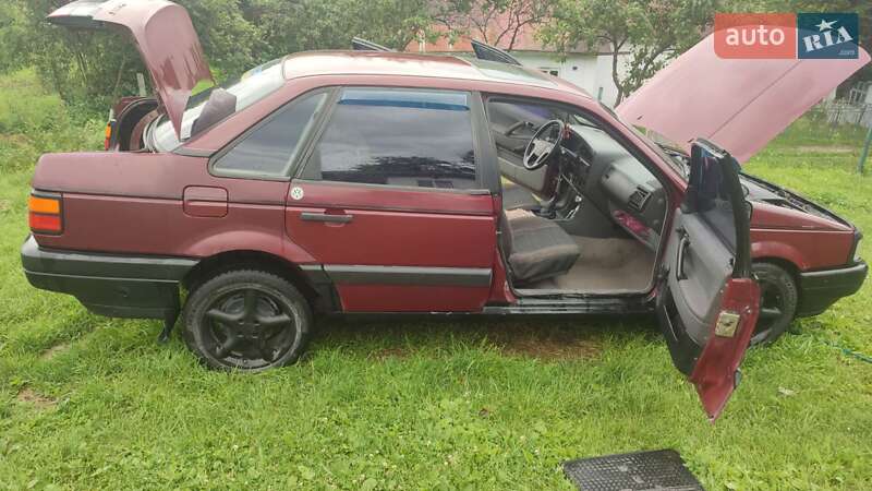 Седан Volkswagen Passat 1989 в Бережанах