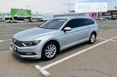 Универсал Volkswagen Passat 2016 в Одессе