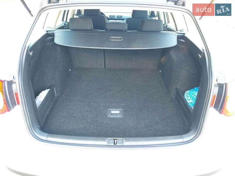 Универсал Volkswagen Passat 2009 в Харькове