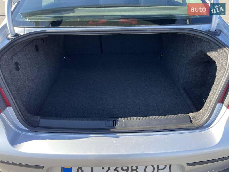 Седан Volkswagen Passat 2005 в Білій Церкві