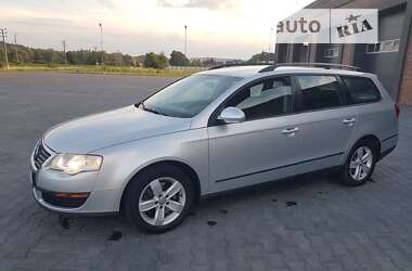 Універсал Volkswagen Passat 2005 в Чернівцях