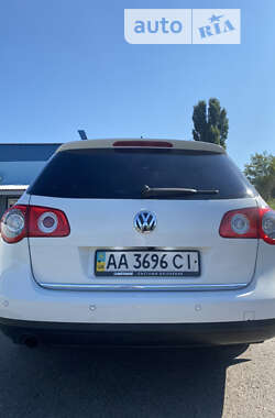 Универсал Volkswagen Passat 2010 в Бердичеве