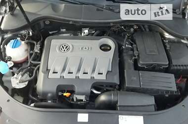 Універсал Volkswagen Passat 2011 в Хмельницькому