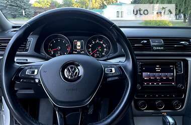 Седан Volkswagen Passat 2018 в Полтаве