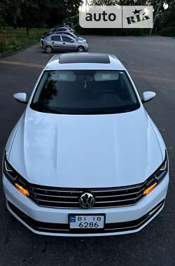 Седан Volkswagen Passat 2018 в Полтаве