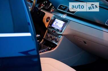 Универсал Volkswagen Passat 2012 в Ивано-Франковске