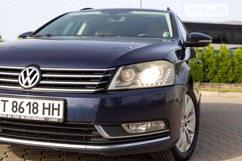 Універсал Volkswagen Passat 2012 в Івано-Франківську