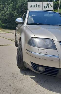 Хэтчбек Volkswagen Passat 2004 в Радомышле